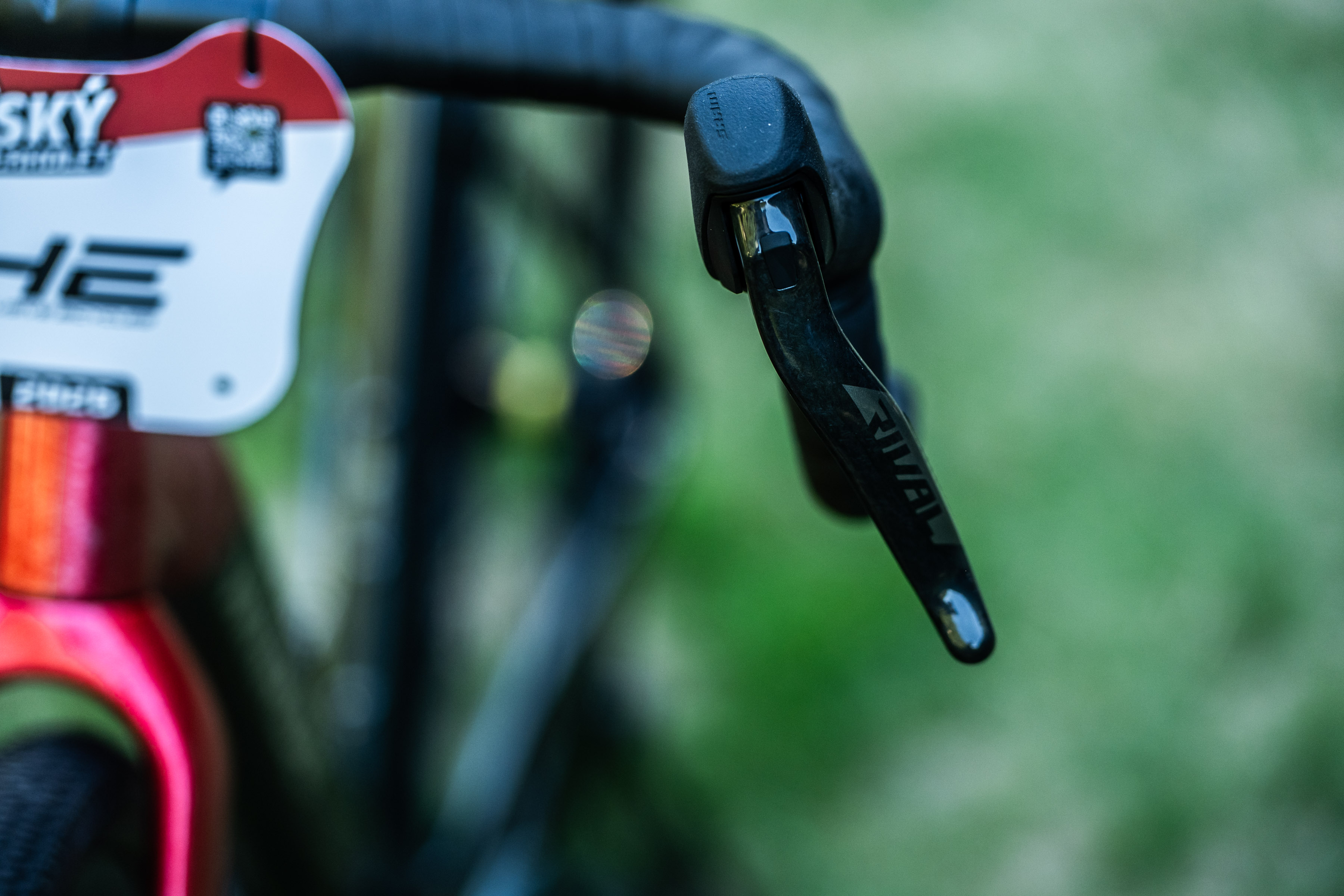 Detail kola 4EVER WINRIDE RIVAL se sadou SRAM Rival XPLR AXS